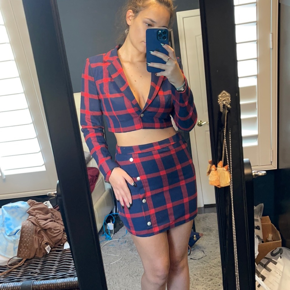 Plaid red blue night outfit